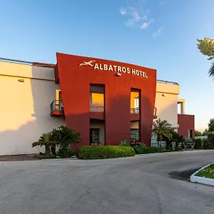 Albatros 4*, Syrakus Italien